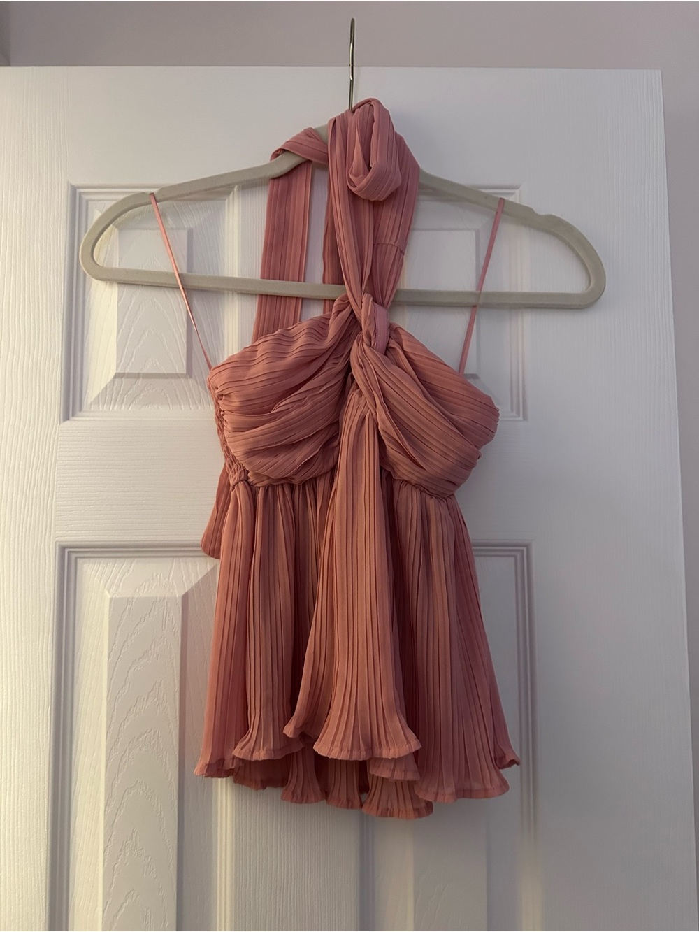 Edikted Pleated Halter Camisole in Dusty Rose